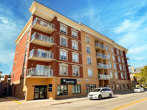 82 John St S, Aylmer, ON, N5H2C4 | Card Image