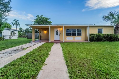 3341 Nw 7th St, Lauderhill, FL, 33311-6502 | Card Image
