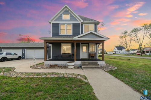 420 7th St Street, Hudson, SD, 57034 | Card Image