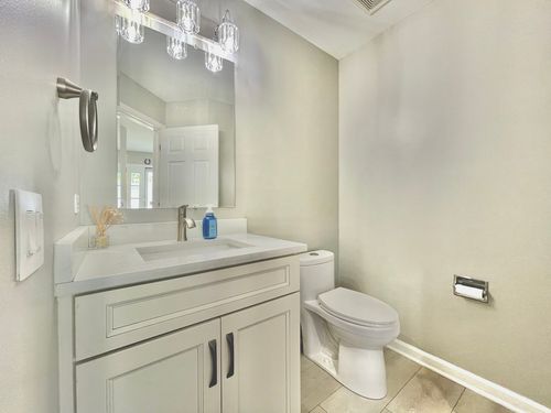 112 Pembroke Circle, Lake Bluff, IL, 60044 | Card Image