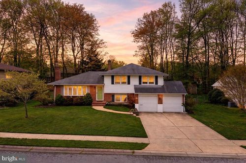 2410 Larchwood Rd, WILMINGTON, DE, 19810-3820 | Card Image