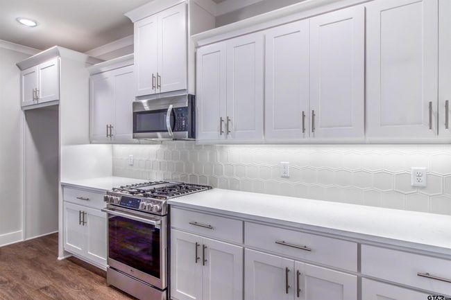 7013 Hillside Ave, House other with 4 bedrooms, 3 bathrooms and null parking in Tyler TX | Image 17
