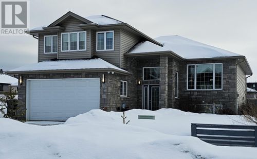 183 Sunflower St, Thunder Bay, ON, P7G2L9 | Card Image