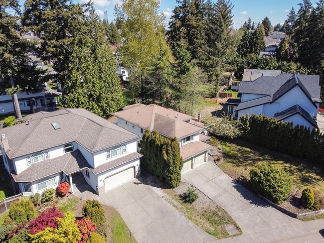 6006 124 Street, House other with 5 bedrooms, 3 bathrooms and 4 parking in Surrey BC | Image 2