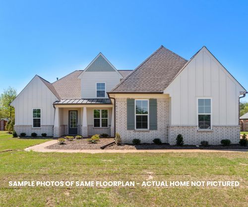 6324 Bevan Lake Dr, Arlington, TN, 38002-1247 | Card Image