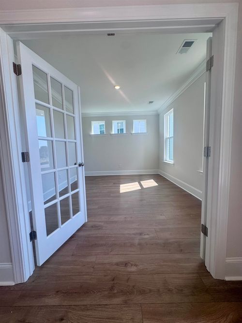 282 Castlebar St, Woodruff, SC, 29388-5700 | Card Image