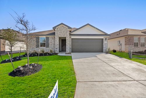 333 Cottonmouth Ln, Seguin, TX, 78155-3988 | Card Image