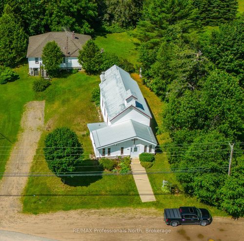 2319 Loop Rd, Wilberforce, ON, K0L2Y0 | Card Image