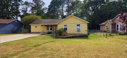 10391 Wrens Dr, Jonesboro, GA, 30238-6586 | Card Image