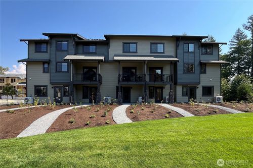 2004-1287 Waterfall Way Se, North Bend, WA, 98045-6102 | Card Image
