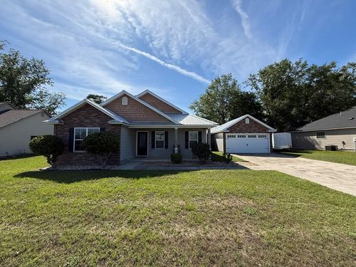 4878 Stonewall Cir, Valdosta, GA, 31605-7562 | Card Image