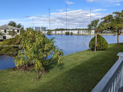 q27-65 Ne 202nd Ter, Miami Gardens, FL, 33179-2928 | Card Image