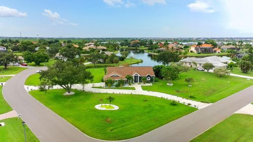 6187 9th Avenue Cir Ne, BRADENTON, FL, 34212-9561 | Card Image