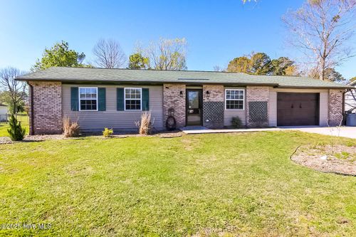 141 Bayberry Rd, Newport, NC, 28570-8502 | Card Image