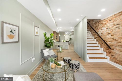 1614 Barclay St, BALTIMORE, MD, 21202-2909 | Card Image