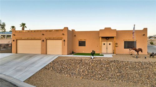 2427 E Pawnee Cir, Fort Mohave, AZ, 86426-7052 | Card Image