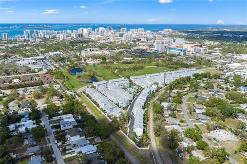 459 Wingfield Dr, SARASOTA, FL, 34237-4753 | Card Image