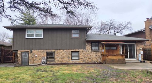 10732 S Meadow Ln, Palos Hills, IL, 60465-2223 | Card Image