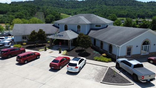 383 Corbin Center Dr, Corbin, KY, 40701-1895 | Card Image