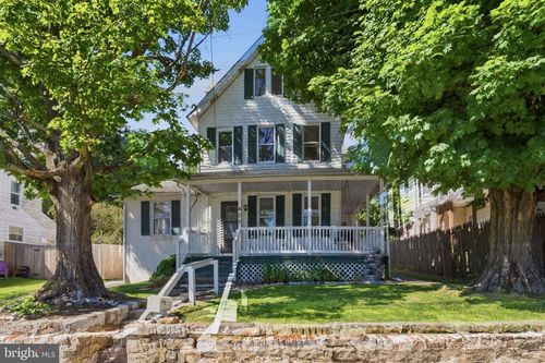 405 Strasburg Ave, PARKESBURG, PA, 19365-1028 | Card Image