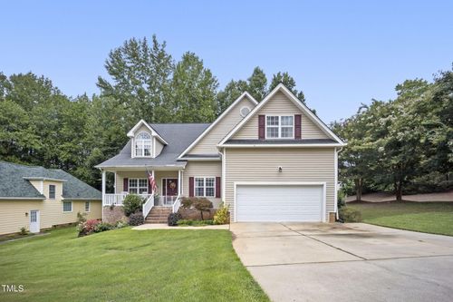200 Holly Branch Dr, Holly Springs, NC, 27540-8608 | Card Image