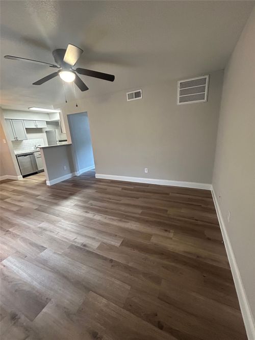 109-2211 S Vernon Avenue, Dallas, TX, 75224 | Card Image