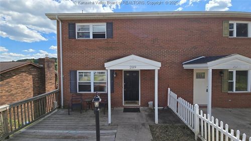 209 Stuart St, Saint Albans, WV, 25177-2553 | Card Image