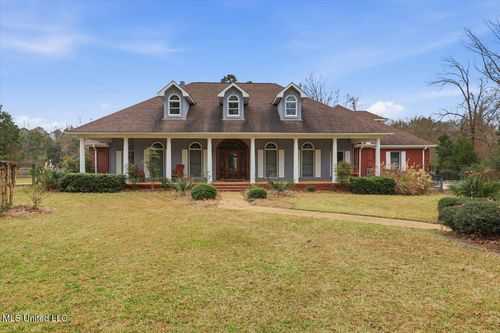 112 Saddle Creek Cv, Canton, MS, 39046-9294 | Card Image