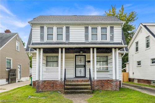 20014 Mountville Dr, Maple Heights, OH, 44137-1853 | Card Image