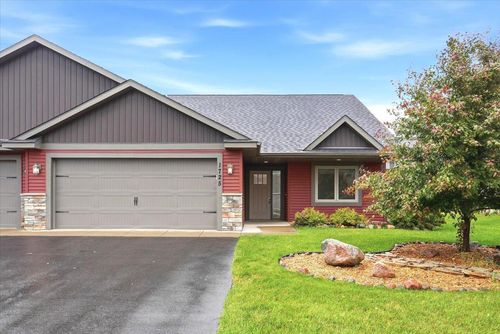 1725 Squirrel Way, New Richmond, WI, 54017-7276 | Card Image