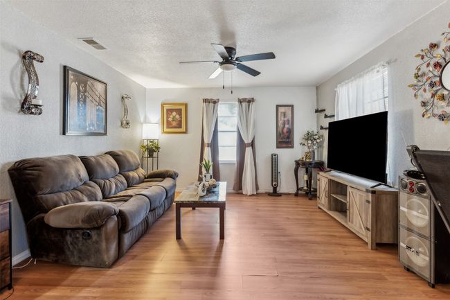 204 N Elm St, House other with 3 bedrooms, 2 bathrooms and null parking in Kemp TX | Image 15