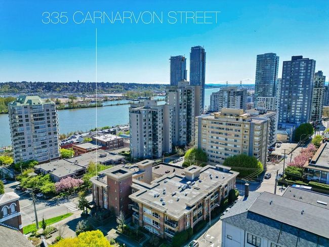 402 - 335 Carnarvon Street, Condo with 2 bedrooms, 2 bathrooms and 1 parking in New Westminster BC | Image 2