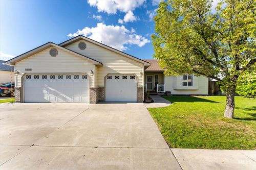 1230 Nw Pintail, Mountain Home, ID, 83647 | Card Image