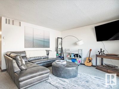 1906 - 9903 104 St Nw, Condo with 2 bedrooms, 2 bathrooms and null parking in Edmonton AB | Image 2