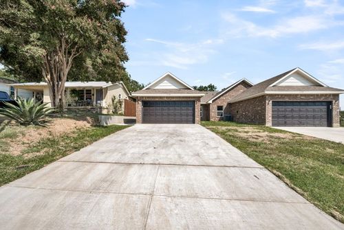 2-1110 College St, Grand Prairie, TX, 75050-5447 | Card Image