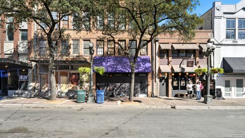 201-222 Losoya St, San Antonio, TX, 78205-2610 | Card Image