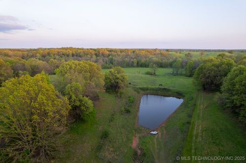 42 E 152 Rd, Wyandotte, OK, 74370 | Card Image