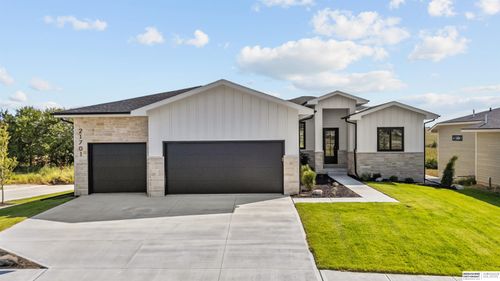 21701 B St, Elkhorn, NE, 68022 | Card Image