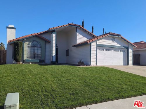 37058 Waterman Avenue, Palmdale, CA, 93550 | Card Image