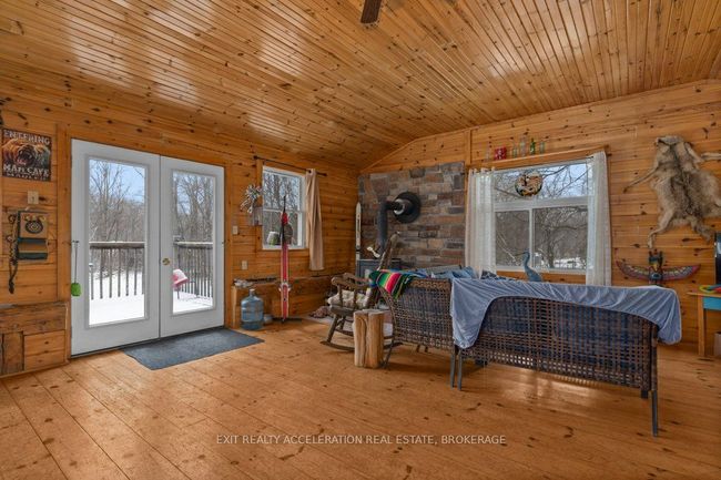 358 Academy St, House other with 3 bedrooms, 2 bathrooms and 4 parking in Newburgh ON | Image 22