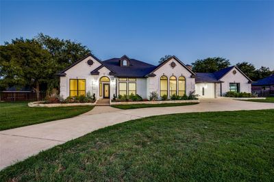 205 Canyon Oaks Drive, House other with 4 bedrooms, 2 bathrooms and null parking in Argyle TX | Image 1