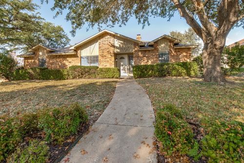 801 Wood Gln, DeSoto, TX, 75115-3455 | Card Image
