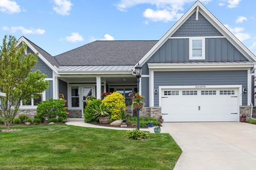 N119W5754 James Cir, Cedarburg, WI, 53012-1212 | Card Image