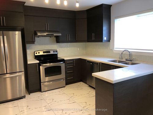 735 Military Trail, Scarborough, ON, M1E4P6 | Card Image