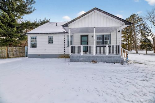 1161 S Dye Rd, Flint, MI, 48532-3341 | Card Image