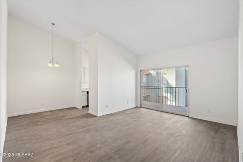 204-808 S Langley Avenue, Tucson, AZ, 85710 | Card Image