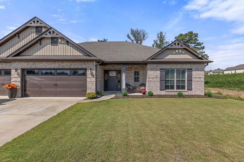 1714 Meadowbrook Dr Se, Cullman, AL, 35055-9563 | Card Image