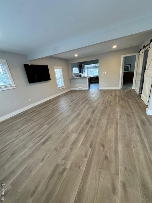 2087 Appoline Dr, West Bloomfield, MI, 48323-3801 | Card Image