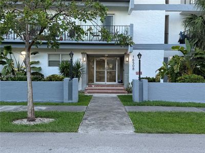 501 - 16508 E 26th Ave, Condo with 2 bedrooms, 2 bathrooms and null parking in North Miami Beach FL | Image 1