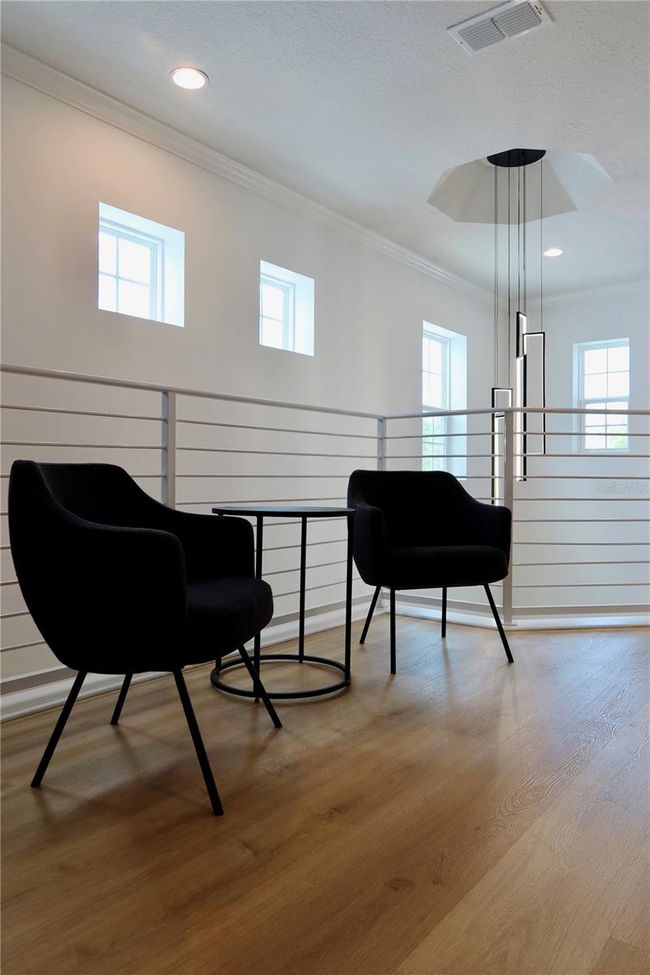 Upstairs Landing | Image 26